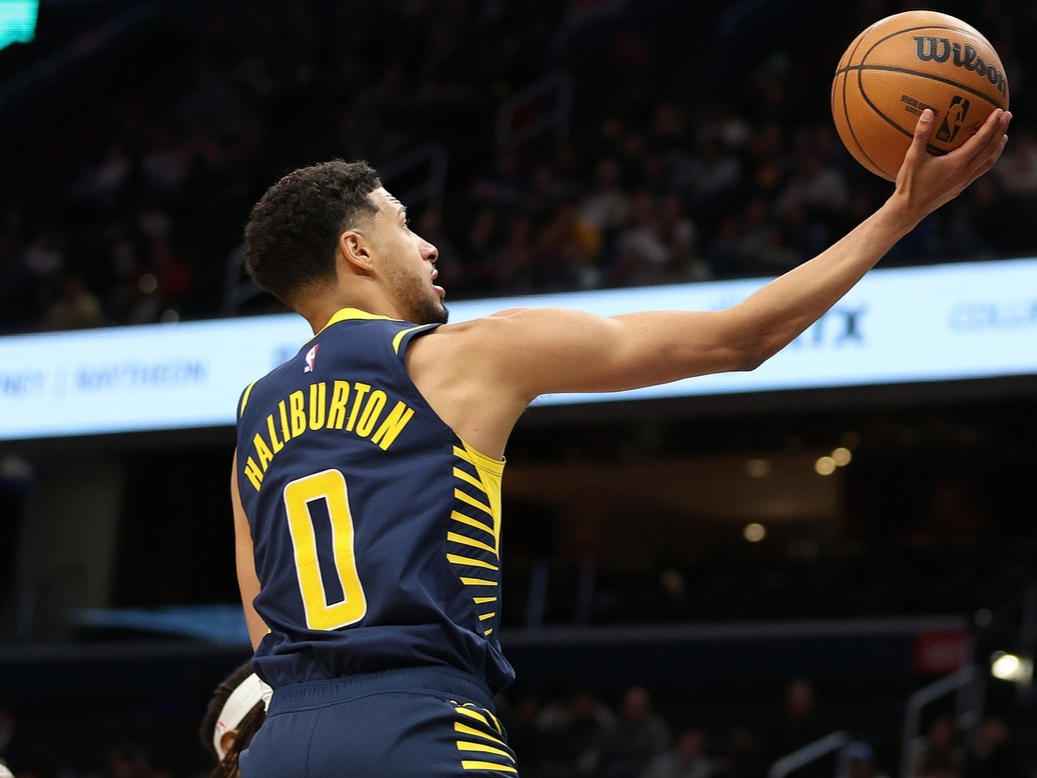 里程碑夜印第安纳步行者造点机会，NBA季后赛赛后刷纪录，气氛紧张，更衣室氛围转暖的简单介绍